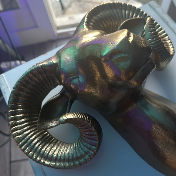 Gold Ram Head Bust Wall Hanging 🌟 💌 Free Shipping - Picture 3 of 4